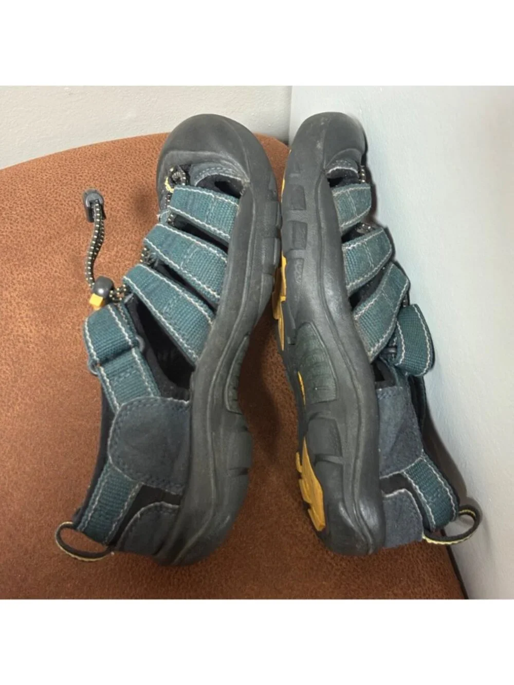 Keen Newport H2 Waterproof Sandals Size 1 Youth Strappy Green-Yellow Outdoor